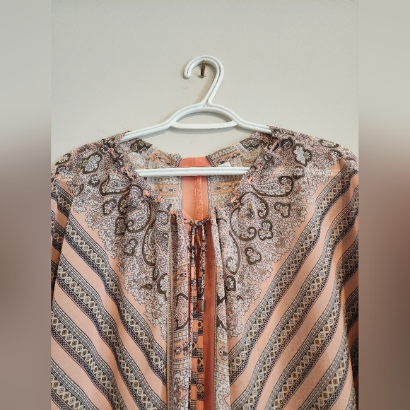NWT - New York and Company Bohemian Style Blouse - Picture 3 of 5